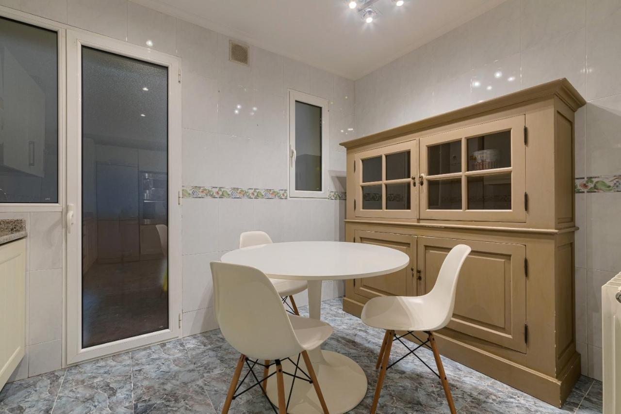 Apartament Bailen Reformado Elegante Con Wifi Bilbao Zewnętrze zdjęcie